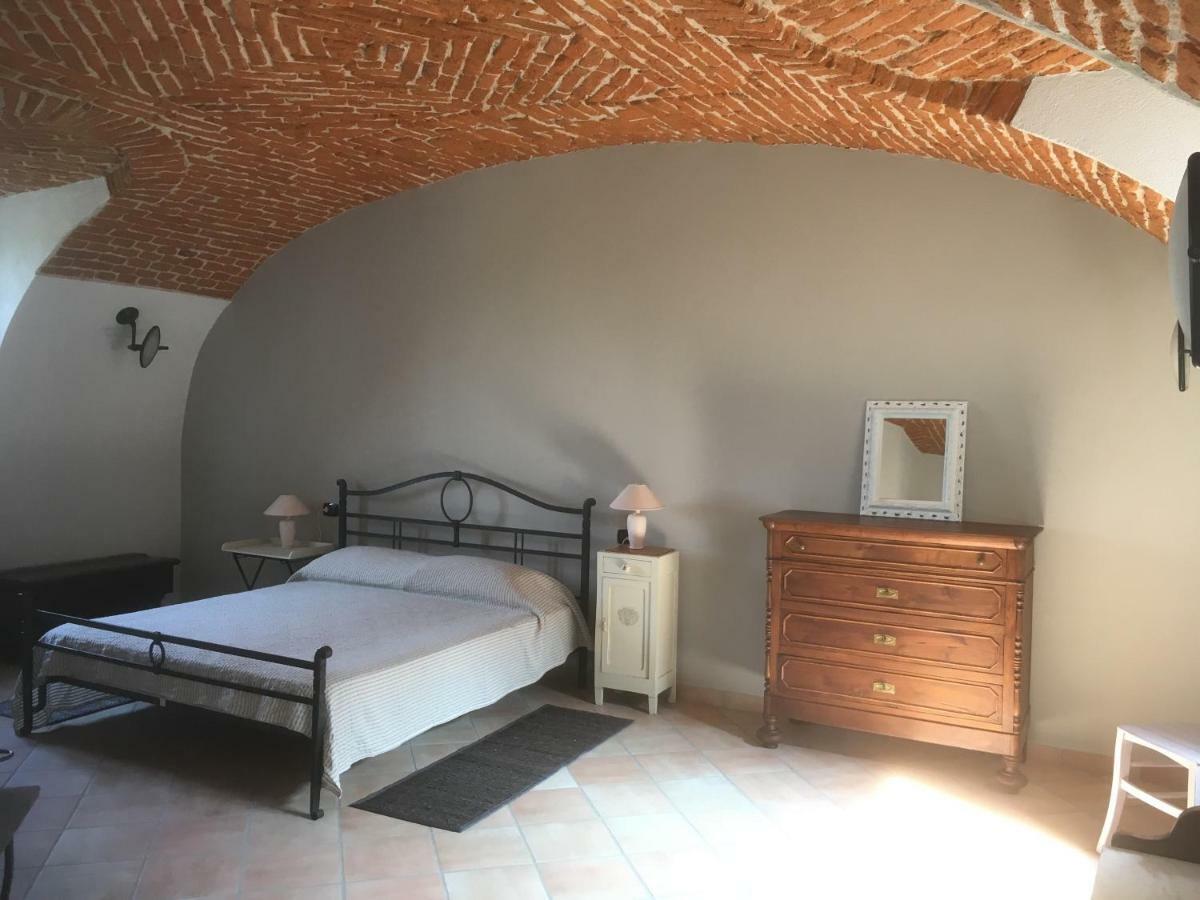 Castello Della Bastia Hotel Balocco Екстериор снимка