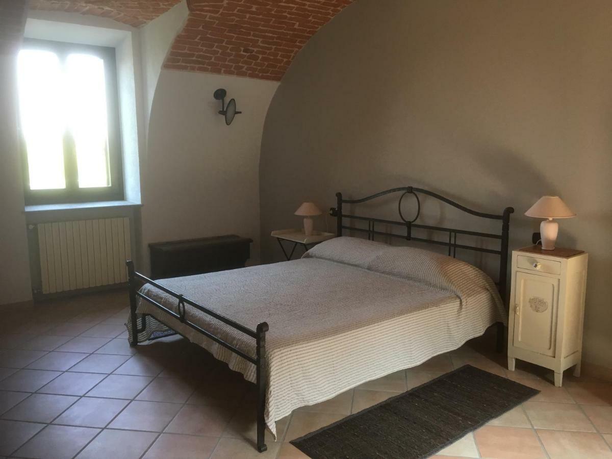 Castello Della Bastia Hotel Balocco Екстериор снимка